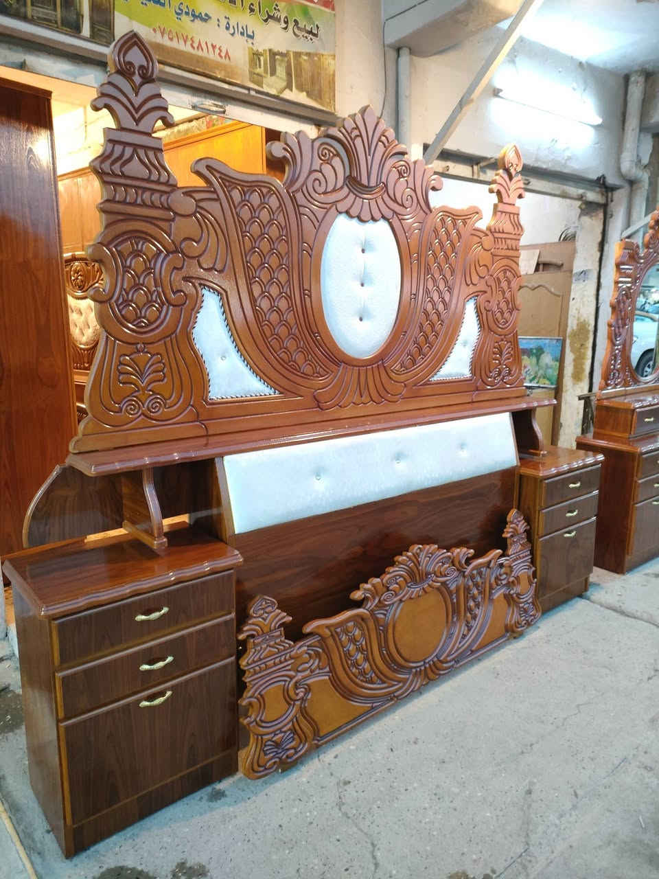 #متابعينا_الكرام
#غرفه_نوم_خمسة ابواب ملحق فصال حديث شغل عراقي ثقيل درجة اولى ماخفيف زاوية ملحق توج نقش عراقي نضيفه جداً 🔖 #وسعره_مناسب_جداً_750الف 
 مستعدون لشراء غرف النوم والقناصير المستخدمة
للاستفسار مراسله الصفحه او الاتصال على  الارقام التالية 
***********📲 واتساب 
***********📲 
📍 العنوان موصل الجانب الايمن دوره الزنجيلي📍
💙تابعو صفحتنه ليصلكم كل ماهو جديد وحصري💙
