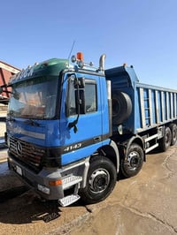 للبيع سياره جاهزه تخم تاير ثلاث لوحات ومربوطه 3 محاور مكينه دمعه 44 مج...