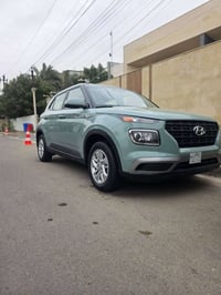 هوندي فينو 2025 ممشه السياره 7000 الحادث كما موضح بالصوره فقط بنيد ماط...