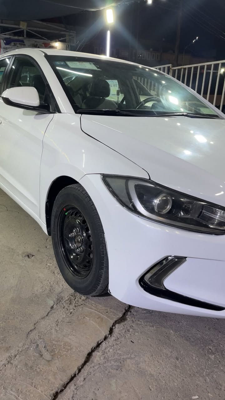 السلام عليكم النترا 
2017 امريكي حادث جاملغ وبنيد 
وبيها تكشير بدون دواخل ابدد 
السعر 114 وبيها مجال 
*********** 
رجائاً مكلف بالنشر 
اتصل ع الرقم
