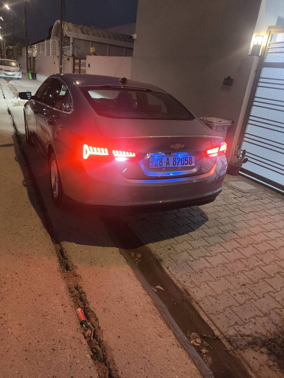 ماليبو موديل 2024 ماشية 14 ألف صور الحادث بالمنشور رقم نجف معوقين السعر 130 للاستفسار الاتصال على الرقم ***********
