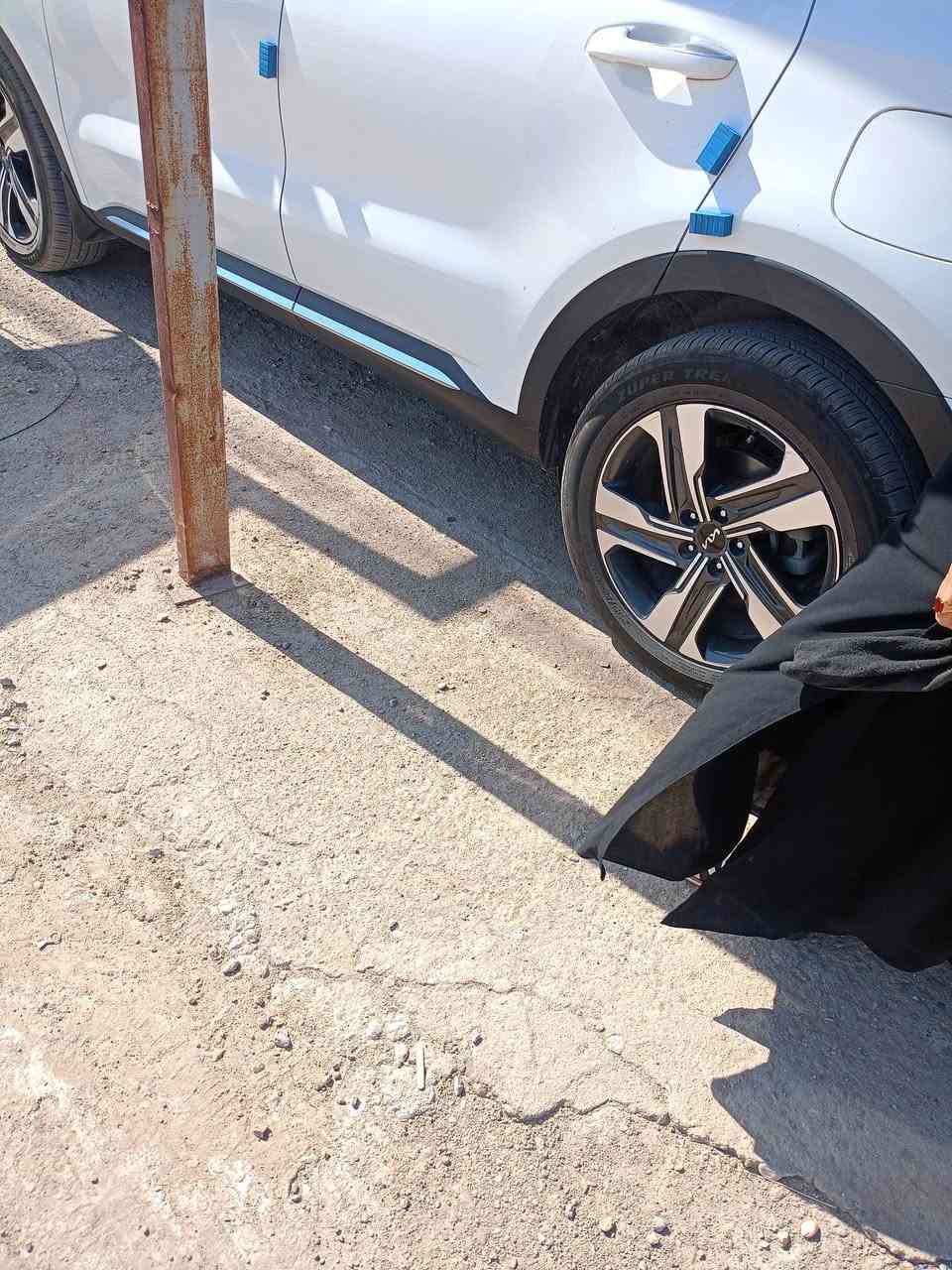السلام عليكم
للبيع سورنتو موديل2022
العداد 74ألف مقابل للزياده 
السعر 270$
الأستفسار ***********
