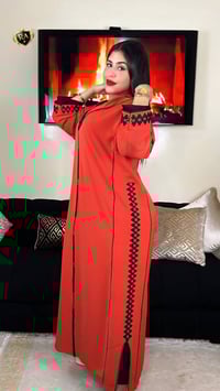 ملابس راقية • ملابس جميلة