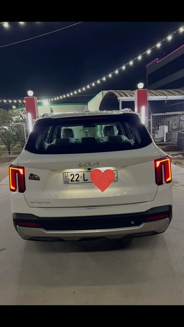 السلام عليكم من رخصه الأدمن سورنتو 24 كفاله عامه رقم أربيل حساسات اماميه وحساسات خلفيه شاشه شاشوب كامره دواره أشاره بالمري كشنين كهرباء 7 راكب الجنطه كهرباء شفط ترحيب أثناء التقرب ويل 19 لايت زنون بلادي لد باللايت  .. السعر 3،5  .. رقم الهاتف ***********  .
