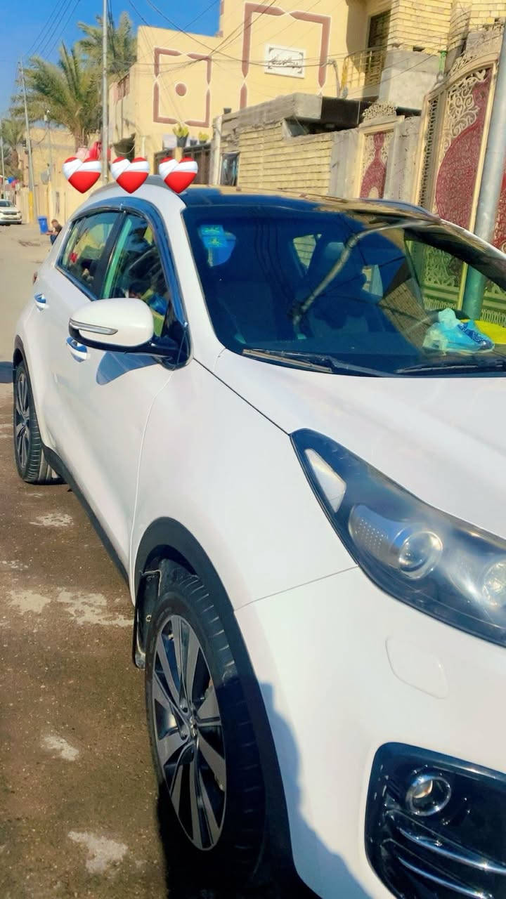 سبورتج 2018خليجي
محرك2000
لمتددGt
ستيرن حرفD
تبريد قطعتين 
السياره جاهز من كل شي 
بعدها ع بلاد كير محرك بلاي مكفولات 
كشنات جلد ومخمل حمصي 
داخل السياره لو حمصي المرغوب 
شاشة وكاميرا وحساس امامي وخلفي 
رقم بغداد اضافه الرقم مميززز بدون صبغ 
بانوراما كامله ع جميع السياره 
ثلاث انظمه قياده 
مود درايف 
السياره نظيفه 
السعر190بيهه بسيط 
مكانه بغداد *********** اخوان مفحوصه جديده  سياره بس صار عندي ضرف الله ايكفيكم الشر
