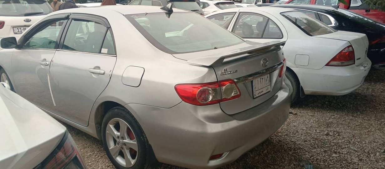 كورلا كندي 2013
اللون سلفر / رقم انبار 
كير ومحرك وتبريد خير من الله 
موضحة بالصور والسونار 
السعر #100 وبيها مجال 
الاتصال على الرقم (*********** ) واتساب 
مكان السيارة ابي غريب بغداد
