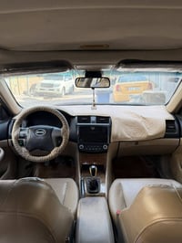 بي واي دي F6 • ٢٠١١ • كير عادي