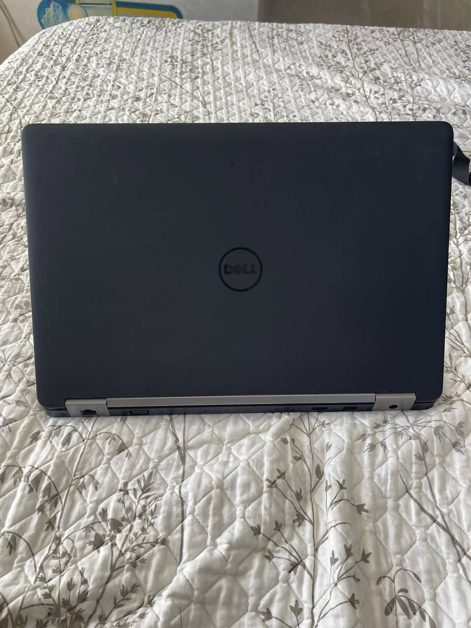 السلام عليكم pc dell intel cor i5
Ram 4g 256SSD
حاسبة نضيفة جدا ومستعمله 10 ايام بس اخذتها وما استعملتها للبيع سعرها250 الف وبيها مجال قليل مكاني صويره 
متواجد فيس واتصال ***********
