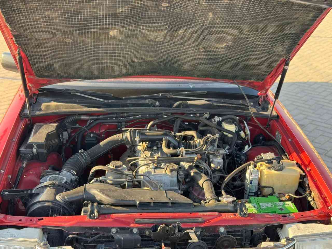 السلام عليكم هارتوب مديل ١٩٨٩
مكفوله كفاله عامه غير بار بل باب اليسر رقم بغداد النكليزي سياره بسمي مكاني بغداد سعر 85 وبيهه مجال مكفوله من صبغ عده العاميه
***********
