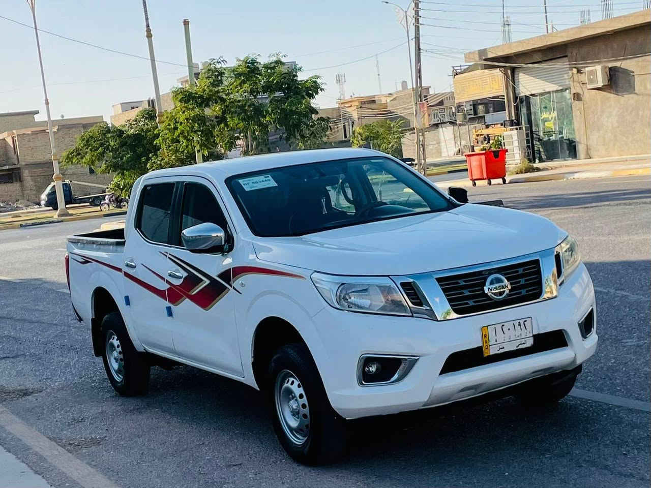 سلام عليكم البيع بيكم نيفاره موديل 2017 مكفوله مواصفات تحكم ستيرن حساسات تبريد قطعتين  سيارة جديده وجاهزه من كلشي تبريد ثلج حدادية تخم تاير كير ومكينة مكفولات سيارة احله من صور السعر 127 لاستفسار علا رقم *********** مكان سيارة كربلاء
