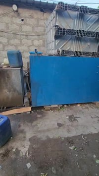 خزان كاز نضيف للبيع سعة 4000 لتر حديد ثخين مكاني بغداد جسر ديالى القدي...