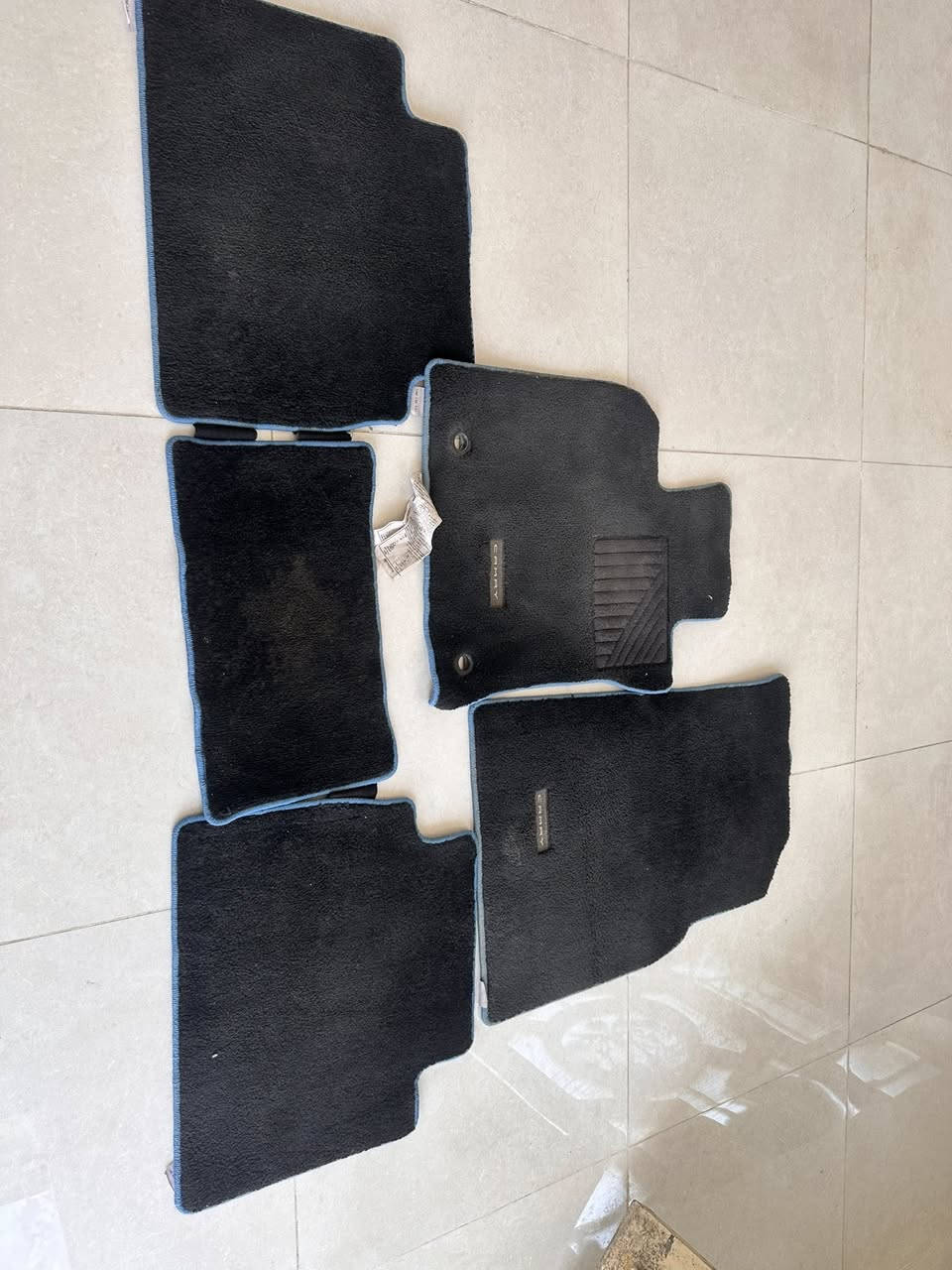 السلام عليكم
كاعيات كامري من موديل 2018 لل2024

وفراش جنطه الاصليات السعر 85

مكاني بابل المسيب ***********
