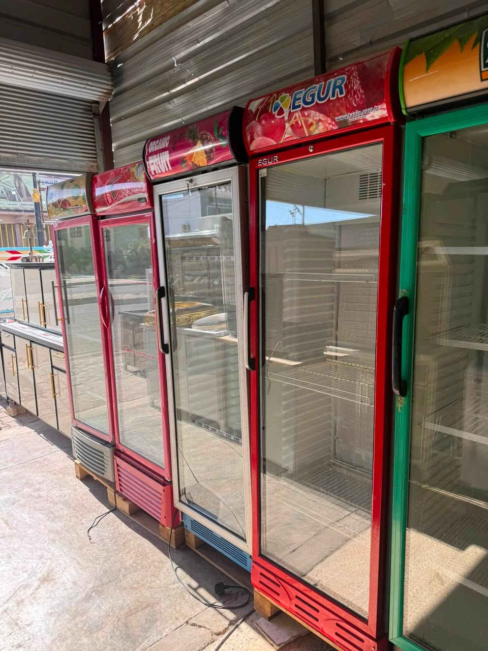 السلام عليكم ورحمة وبركاته
عارضات مشروبات 🥤 غازيه ا#لبيع 
شي درجه اولى اكثره EGUR
العنوان الشرقاط اجميله اسم المحل مجمع اربيل الاثاث 
غريب ع مستشفى ابن سينا الأهلي  الاستفسار ***********فؤاد
