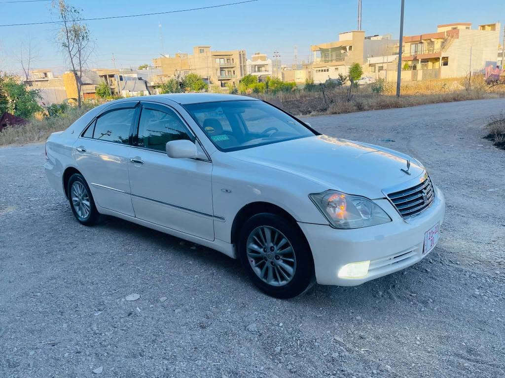 شاهینە مۆدیل 2005 بۆفرۆشتن 182گێڕومەکینە گەورە بێ دوکەڵ شاشەو کامێرە ناوزەرد سوکان کارەبا مەجموعەسوکان تازە ئاوێنە شەفت ناوزەرد پێنج بەسمە140هەزار ڕۆشتوە  دوو کوشن کارەبا زۆر جایزە برێکی بەسراوە سەیارەی مەعرەز نیە هی ماڵە بۆیاخ سەقف لەگەڵ سێ پارجە بۆیاخە بۆیاخی ئەوروپا بێ دەعموو لێدراوی ساردوو چاڵی نیە شوێن هەڵەبجەی تازە ژمارە *********** السليمانية, العراق
