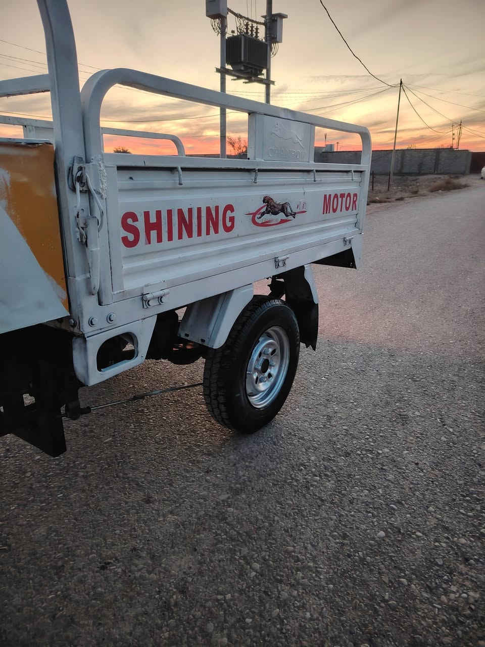 السلام عليكم للبيع ام الطير فحل موديل 20 أوراق كاملة مابيهة كل نقص كهربائيات كاملة امبيثري للاستفسار الاتصال على ***********
