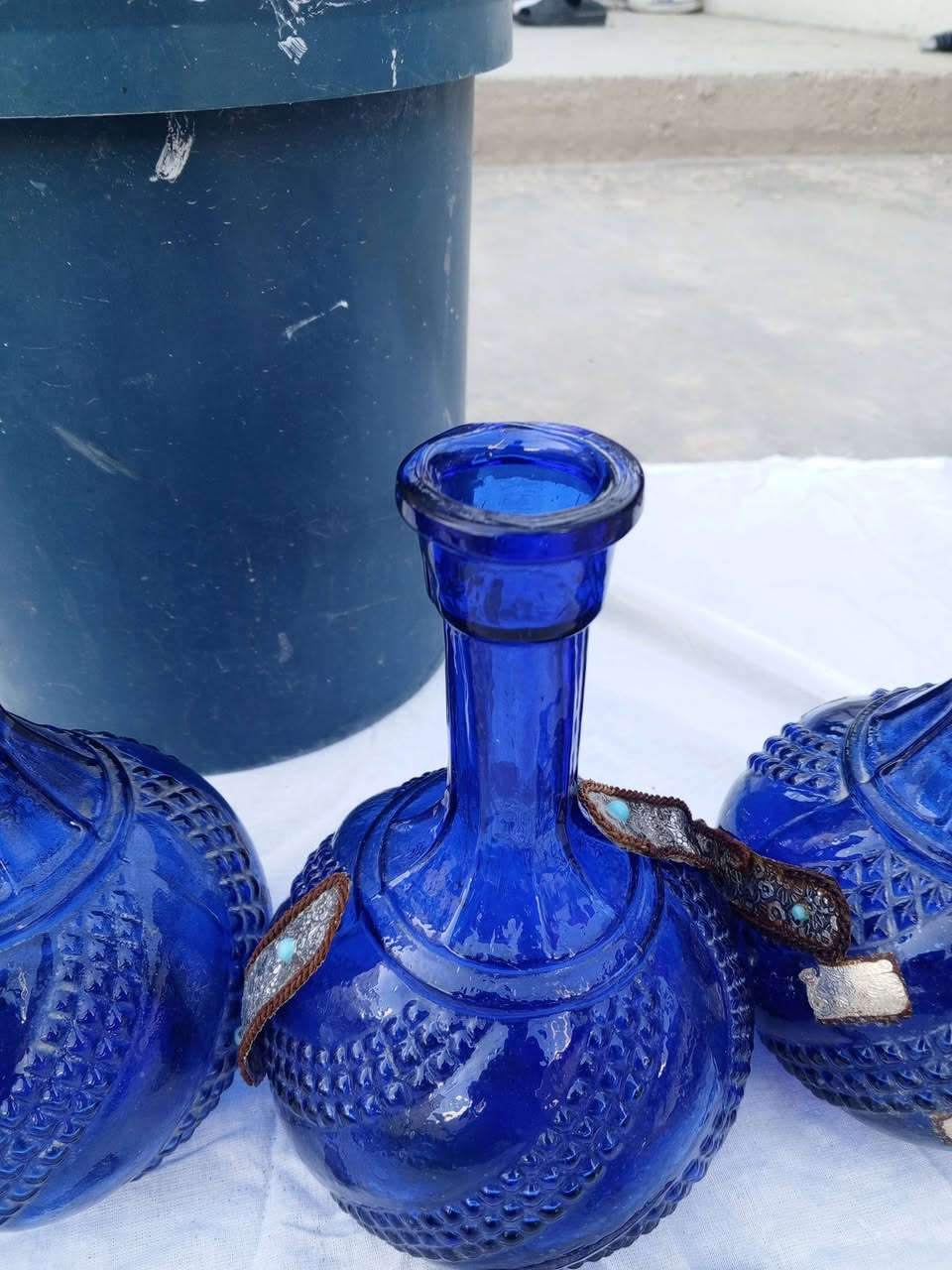 سلام  فرفوري ومسهريات زجاجية للبيع  شلعة وحدة  حوالي 60قطعة وكم قطعة فيهن ضرر  التولصل ععلى الخاص


**إذا كنت صاحب هذا الإعلان وتريد حذفه لأي سبب، رجاءا أرسل رسالة إلى الدعم الفني**