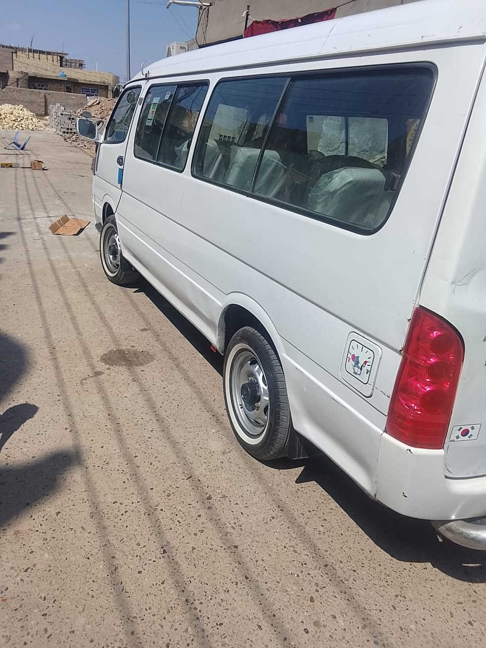 سيارة أج وان موديل14كشر  مكفول محرك ونجي العنوان  بغداد حي النصر/***********

