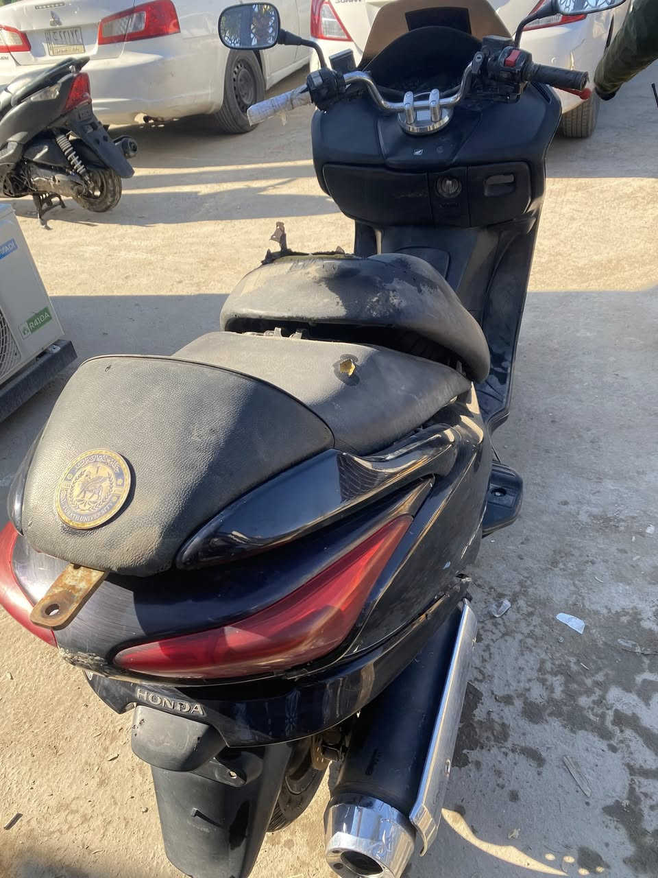 سلام عليكم فورزة 08 طافية
بغداد المنصور شارع البيجية 
***********
