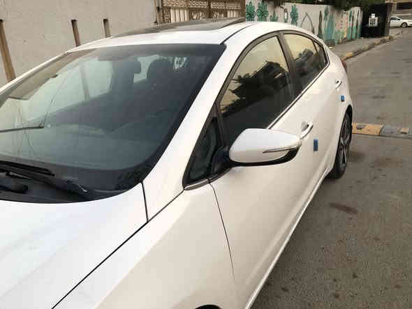 سلام عليكم للبيع كيا سيراتو خليجيه موديل ٢٠١٧
فول موصفات فتحه تحكم ستيرن جهتين بصمه 

لاد امامي خلفي حساس امامي خلفي 

باتري جديد تخم تاير جديد 
مكينه ١٦٠٠cc

السياره بيها جاملغ صبغ او بنيد تبديل لون 

ماشيه السياره ١٠٩ 

السعر ١٢٥ او بيها مجال 

مكان السياره المنصور 

***********
