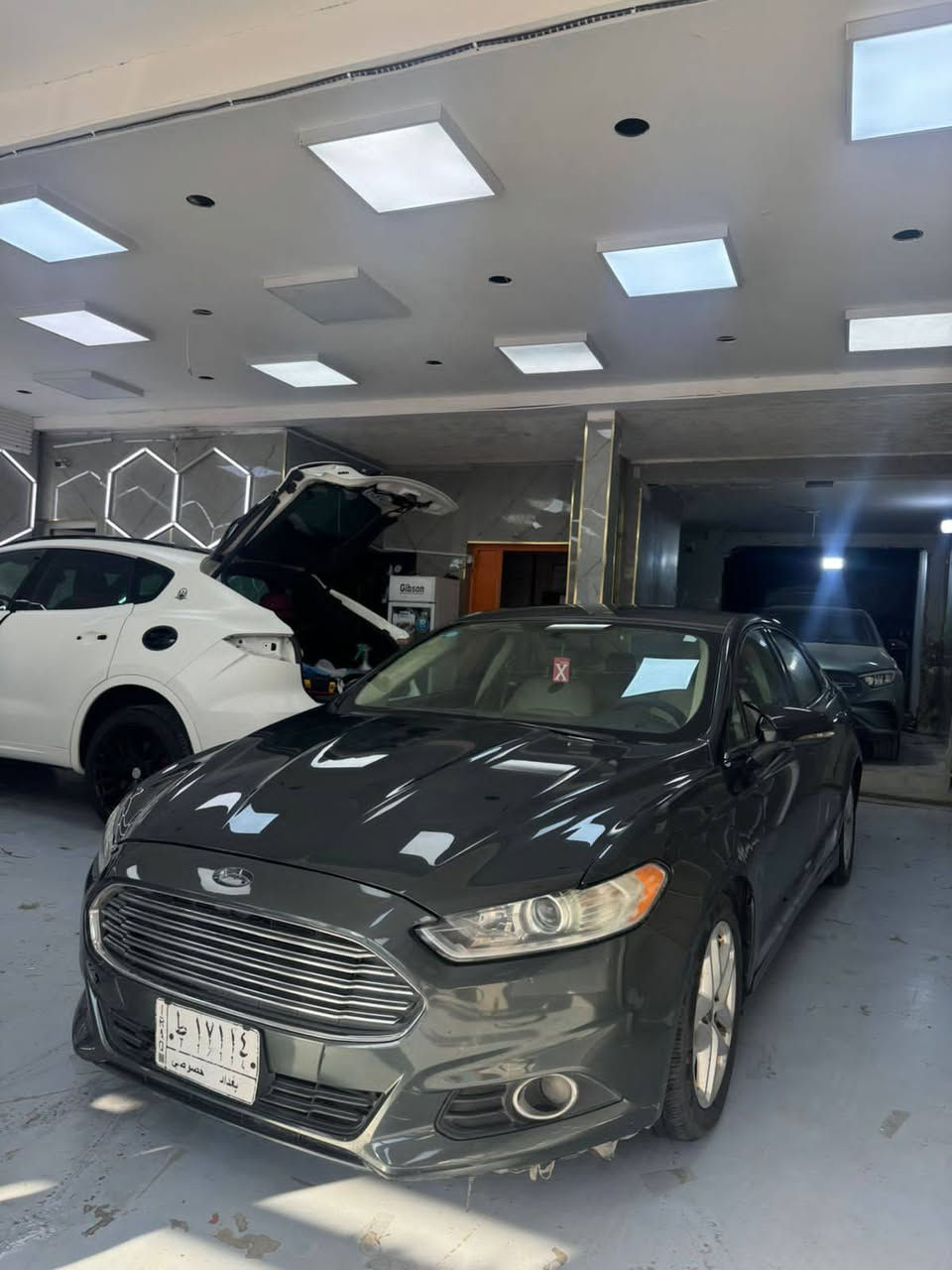 اعادة نشر بسبب وعد غير موفق
فورد فيوجن 2015
مكينة 2,500 تنفس طبيعي
بجم كبس  
محرك وكير بحالة جيدة جدا 
تبريد كلش زين  الحمدلله
مواصفات  السيارة SE معروفه
 حادث السيارة جانبي جاملغ وباب العكس السايق 
وصور الحادث مرفقة بلمنشور حادث سطحي
السيارة بيها ملاحظات صراحه يحتاجلها ترتيبات بسيطة جداً السياره عندي وجانيها صارلي هوايه والحمدلله والشكر متفشل
السيارة بدون دواخل ايرباك مطاك بلادي
السعر 107$ وبيها مجال  تفيد الجناية
تاخذ السياره سونار وين ميعجبك يلى نسوي مكاتبه تحويل بنفس الدقيقه تحجز مروري واديرلك السيارة
*********** واتساب
*********** اتصال
