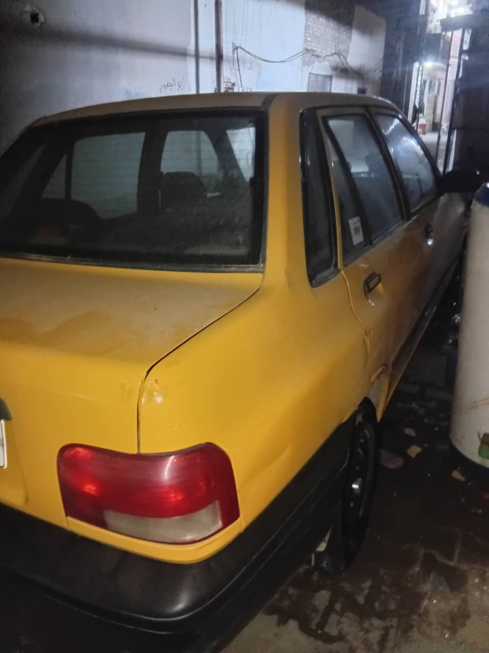 السلام عليكم سايبا2015  رقم بغداد نكليزي مكفوله من الصبغ ماعده اربع صابع بجاملغ الامامي وبيها بارد سياره كاعده تبريد شغال مكاني بغداد الجديد السعر 34 وبيها مجال رقم تليفون***********
