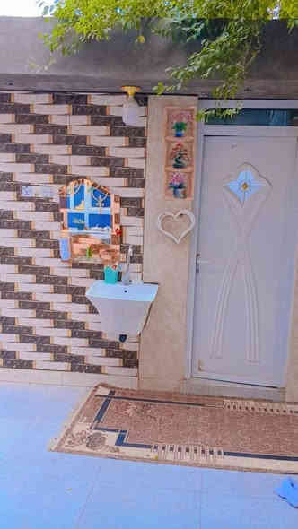 دار للبيع حي الكاظم الصوب الكبير
الدار مطلوب للمصرف العقاري ٦٧ مليون
مساحة الدار ٢٠٠ متر
يتكون طابقين
الطابق الارضي / غرفتين وصاله ومطبخ وبراني وصحيات خارجية وداخليه
الطابق الاول / غرفة وصحيات
قرب مدرسة #المصابيح 
يرهم #مراوس بقطعة بالجزيرة 
للاستفسار مراجعة #مكتب_الرّشد_للعقار
شارع الاندلس مجاور مطبعة الطائي
للاستفسار اكثر
الاتصال على الرقم
***********
واتساب اتصال
@الجميع
