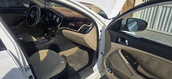 كيا اوبتيما خليجي
محرك 2400 دوش
موديل 2014
مواصفات فول بس بنوراما مابيه 
بصمة تشغيل
بصمه ابواب 
اشاره بالمري 
مري شفط
تبريد قطعتين 
كامره وشاشه
نظام ايكو ونطام سبورت
تحكم استيرن ومانع انزلاق
كشنات جلد 
رقم اربيل بسمي تريد مداور اتريد وكاله
بيه اربع قطع صبغ اثر اشخوط ودحجات ستوته 
سعر 135 وبيه مجال 
*********** الاستفسار
