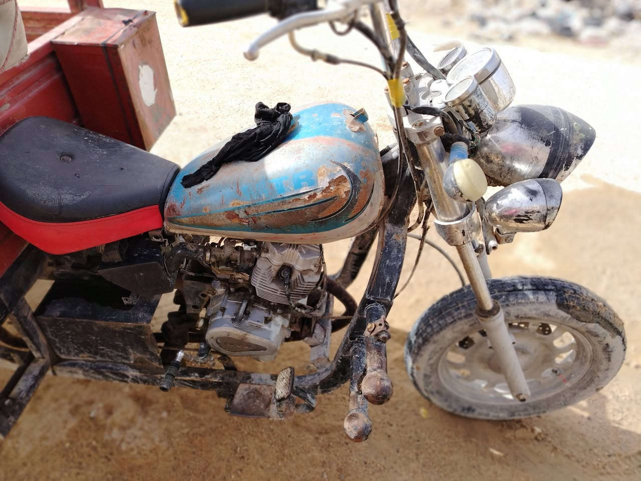 ستوته للبيع كلك مكفوله عن السرقه مكان كوفه شارع المعمل شاصي مكفوله محرك نص عمر كهربائيات شغاله ***********السعر 450 اوبيها مجال للطيبين
