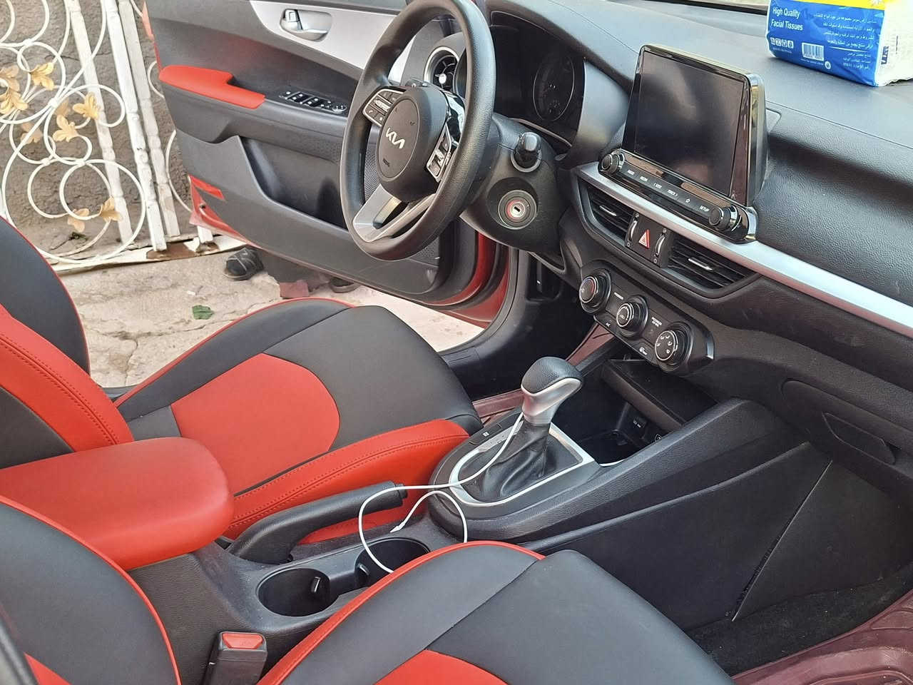 ياالله سلام عليكم فورتي 24وارد مريكي ظرره جدن بسيط ماشيه قليل دخول كتاب شهداء السعر150 وبيها مجال 
***********
