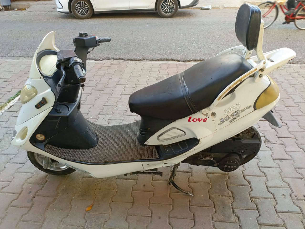 ماطور مرزي اتوماتيك للبيع
شغال مكينة كبس سعر 300 ألف
 للتواصل خاص او واتساب  ***********
