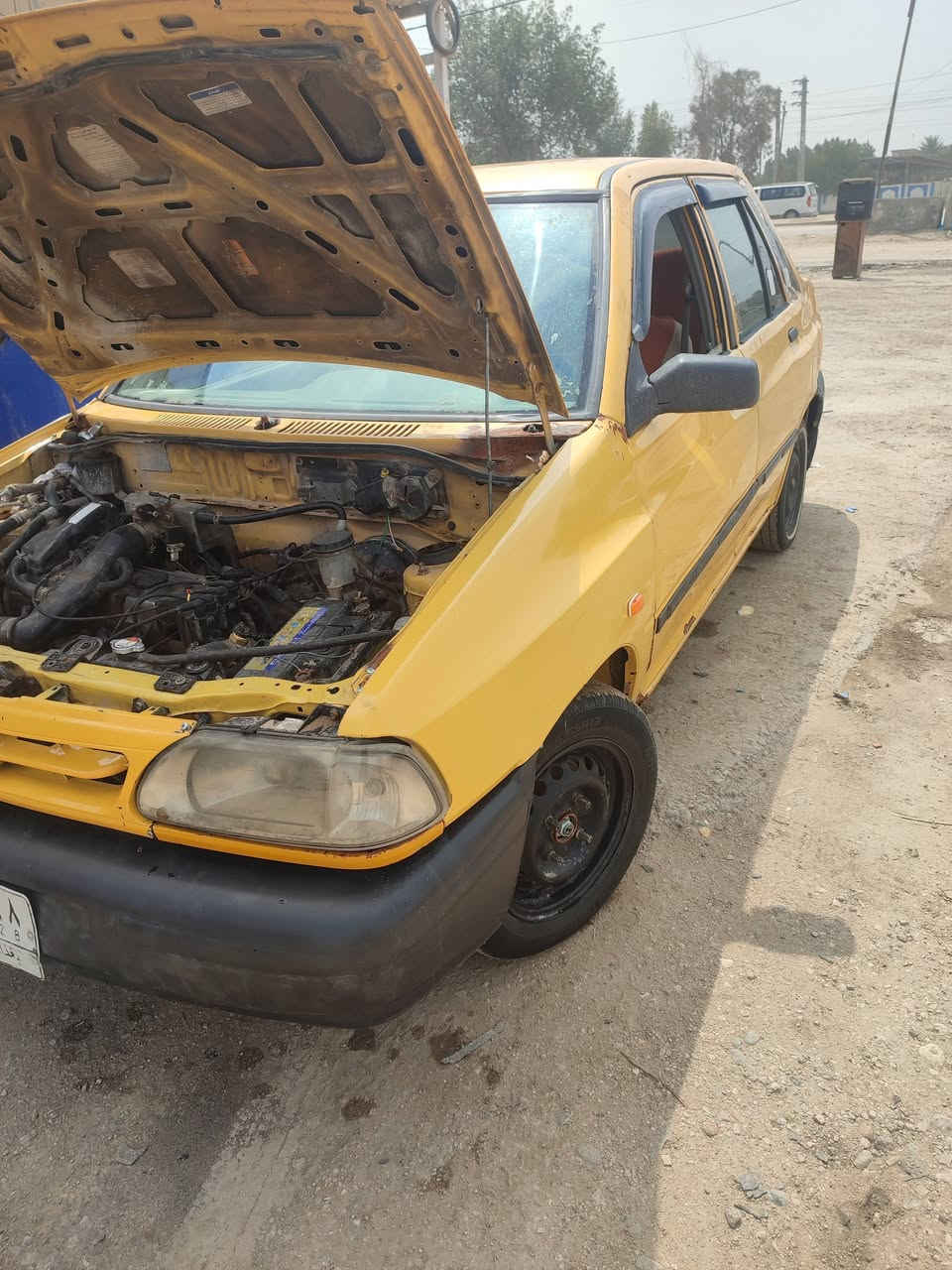 السلام عليكم سايبه للبيع 2012.   سنويه سكنر ل2027مكينه وكير شرط شواصي انضاف اكفلك سرقه وعشائر مكان السياره النجف السعر 11.       ***********
