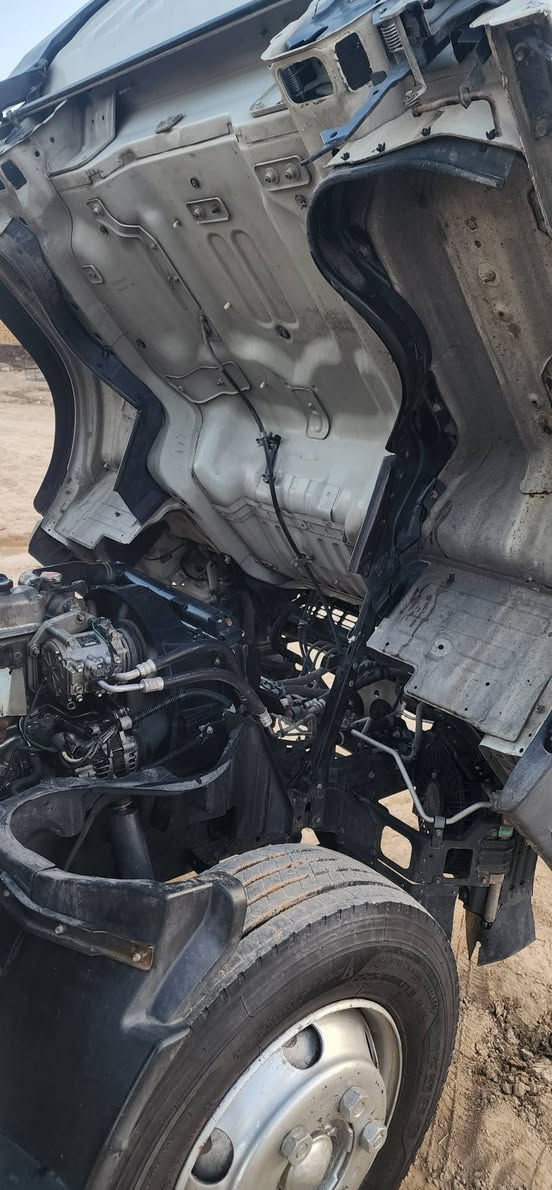 سلام عليكم كنتر موديل ٢٠١٥ سياره مكفوله  من كلشي سنويه 
جديده ٢٠٢٨ رقم سلمانيه  بسمي  السعر ١٩٨ وبيهه مجال  مكانهه بلدوانيه 

***********
***********
