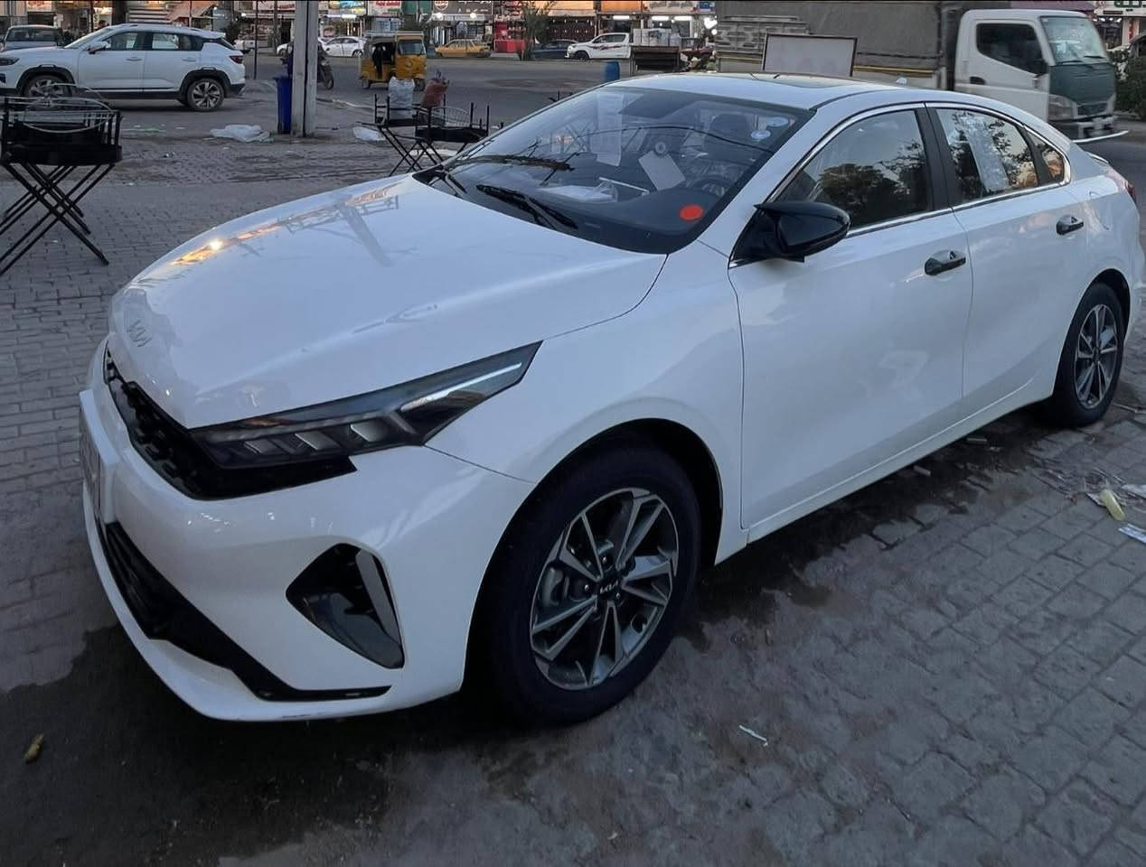 كيا K3 2022 ( خليجي )
فول مواصفات - فتحة سلايد

الممشى: 20

المحرك: 1.5 لتر دبل نوزل

ناقل الحركة: 8 سرعات (كير طيارة)

رقم أربيل 

المواصفات:

فتحة سقف

شاشة مع كاميرا

تبريد قطعتين + تحكم لمس

تحكم ستيرن جهتين

مثبت سرعة (كروز)

بصمة أبواب + بصمة تشغيل

شاحن وايرلس

شاحن Type-C سريع

شاشة معلومات بالكير

أضوية LED زينون 3 عدسات متحركة + خلفي LED متصل أشاير مرايات متحركة + هيترات

صندوق ذكي بصمة (يفتح عند قتراب)

كوشنات جلد 

سايد بريك بصمة

Auto Hold

(Sport / Eco / Smart / Comfort) وضعيات 4 درايف مود

‏مكان بغداد

شاشة عداد جدًا

 الاستفسار اتصل ***********
