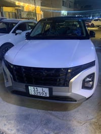 هونداي كريتا  نظيفه كلش اخت الزيرو مابيها اي ضرر لا ضربه لا صبغ السيار...