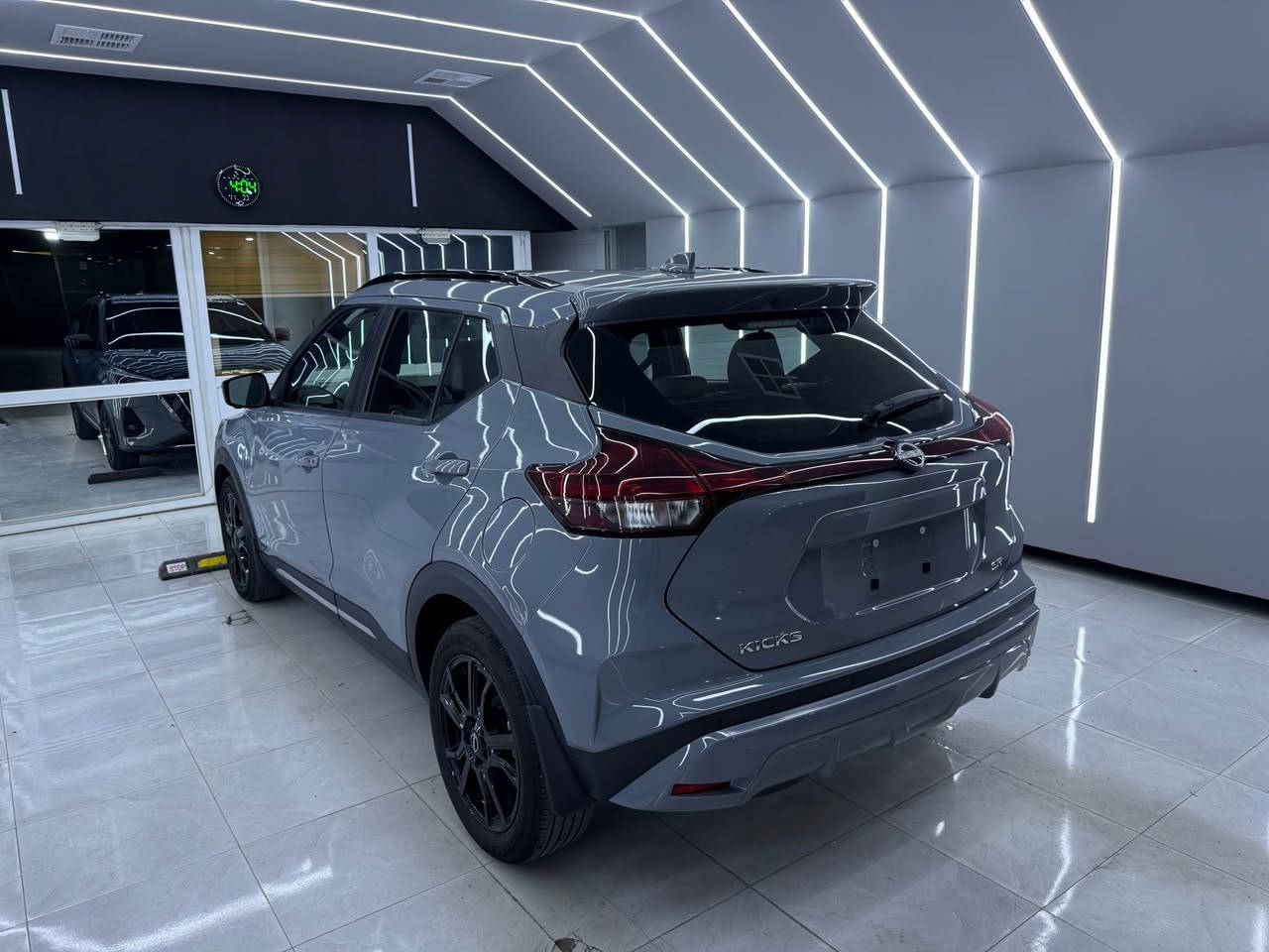 نيسان كيكس sr plus موديل 2023 فولل الفولل 
مرقم سليمانية كامل بأسمي جاملغ كلير امريكا وارباك بس استيرن *********** كالار, السليمانية
