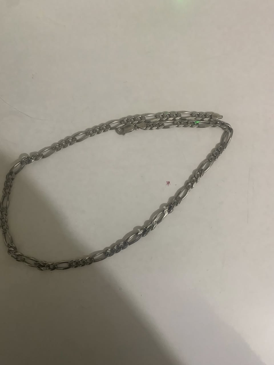 سلام عليكم مرخصت ابو الكروب كلادة يطالي اصلية وزنة 34غرام عدل سعرة ب 120وتوصيل مجاني متواجد فيس وتساب ***********
