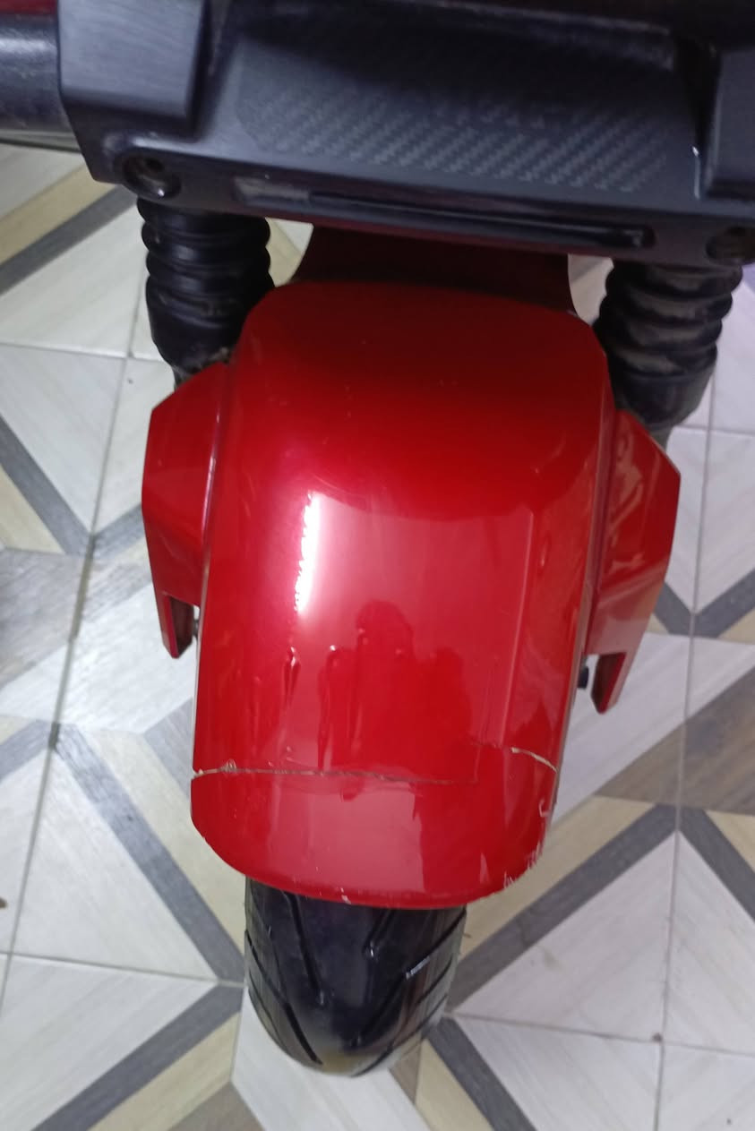 سلام عليكم دراجه الريان الحجم كبير  السعر 900 وبيهه مجال  ***********
