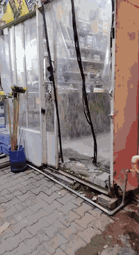 ياالله
السلام عليكم اسواق للبيع لعدم التفرغ موقعها ممتاز وايجارها مناسب ٥٠ متر ع الشارع الكيات قرب مدرسة التراث الأهلية 
اي استفسار اتصل ع ***********
