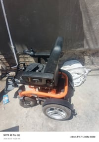 ثنين عرباين للبيع شحن سعرها 250 وبيها مجال والعاديه 150 ✓ 07814277959
