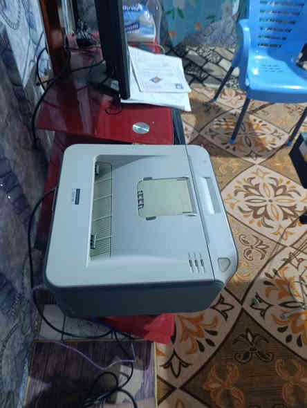 للبيع لابتوب acer .طوابع للاستفسار رقم***********
