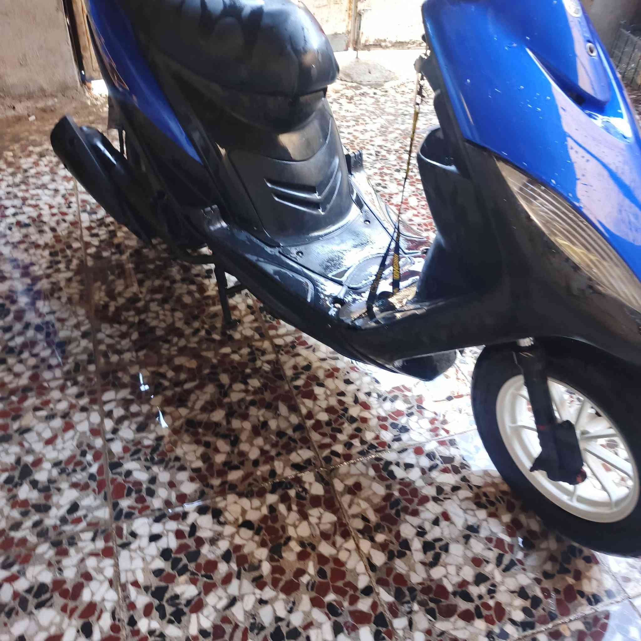 سلام عليكم اخوان دراجة ماكس عدله للبيع بيه عطل جبنه البصف البنكه خالعه وتذب دهن أبيع كلها وابيع تفصيخ وغراضها كلها جديده وليريدها يتصل ع هاذا رقم ***********
