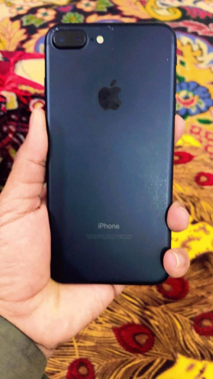 سلام عليكم اخواني للبيع جهاز ايفون سفن بلاص جهاز عل شرط نضيف بل كارتون يرهم بيع او مراوس مكاني ديوانيه قضاء الشاميه رقم الهاتف***********
