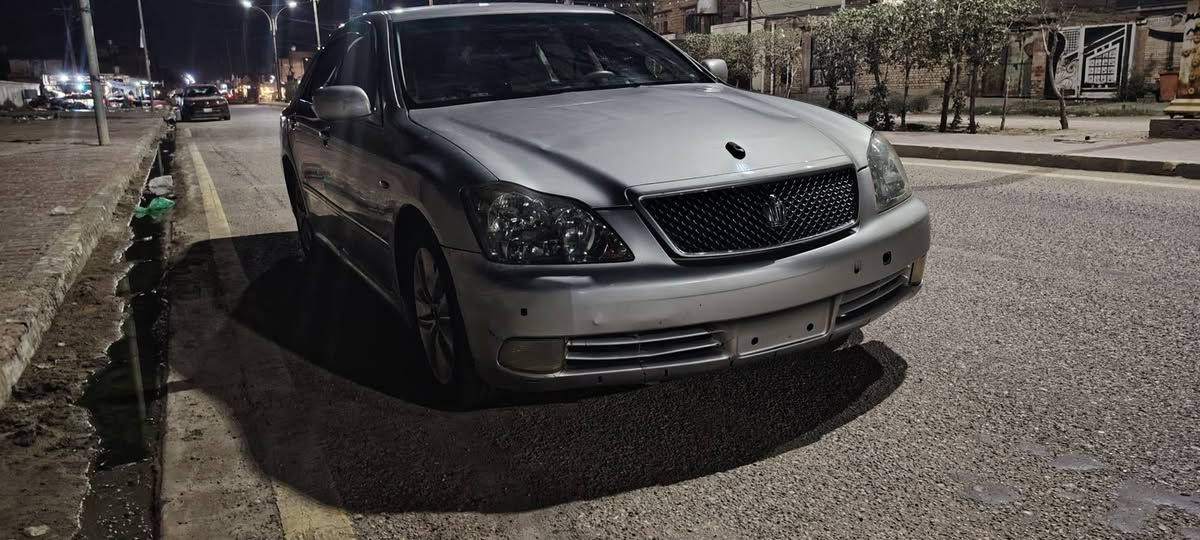 السلام عليكم
شاهينه ادوات كصتين متومه طبق الاصل انكليزي شاصي ٨٢ گير s 
دواخل رصاصي كشنات حضن كهرباء مري شفط حساسات اتلث دگم ويل ماجسته مكينه وگير وحداديه مكفولات تبريد ثلج  مكان السياره ناصريه   السعر ٣٢ وبيهه مجال
***********
