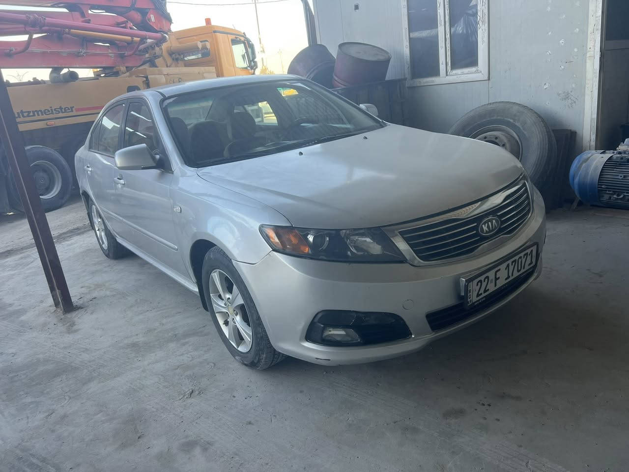 سلام عليكم اوبتما للبيع موديل 2009سياره جاهزه تبريد تاير مكينه كير   مكان كربلاء الحسينيه ***********
