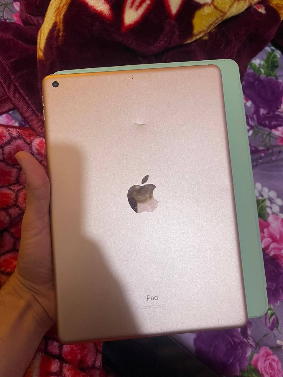 السلام عليكم 
ايباد 8 ذاكرة 32 كلش نظيف مبدل بلازمه بس سعره 150 الف بس الايباد ميجي وياه شاحنه او كارتون
مكاني بغداد
***********
