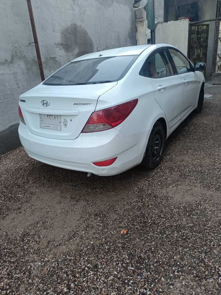 مكلف اكسنت للبيع موديل 13 سعر 78وبيها مجال حداديه جديه مشط جديد تخم تاير جديد كير كفاله مكينه بيه خيط تبخير بدون تنقيص رقم ذي قار مشروع وطني راعيها يريد تحويل شرط سنويه منتهيه صار 4اشهر بدي بي مكانات بارد بدون ضربه قويه ولا حار تبريد شغال مكاني ابو الخصيب البهادريه رقم *********** البصرة, العراق
