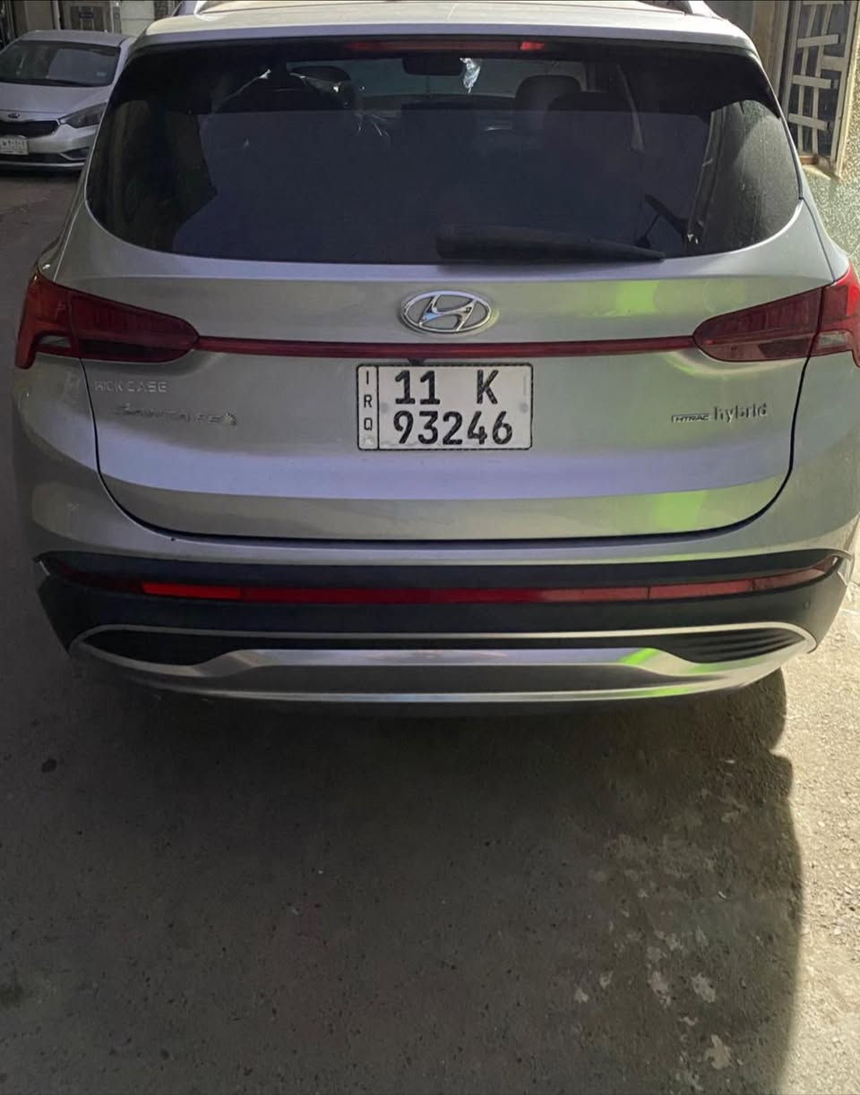 للبيع سيارة سانتا فيه هايبرد  2023
فول مواصفات واحد على واحد 🔥

* محرك 1.6 تيربو هايبرد بقوة 178 حصان
* دفع رباعي AWD
* جير أوتوماتيك
* قمر بانوراما
* رادار + راما
* شاشة كبيرة وكامرات
* داخلية مرتبة جدًا
* اللون فضي
* السيارة اقتصادية جدًا بالوقود
* فول أيربكات وأنظمة أمان

السيارة حادثها فقط الباب  
  
السعر 245

***********
