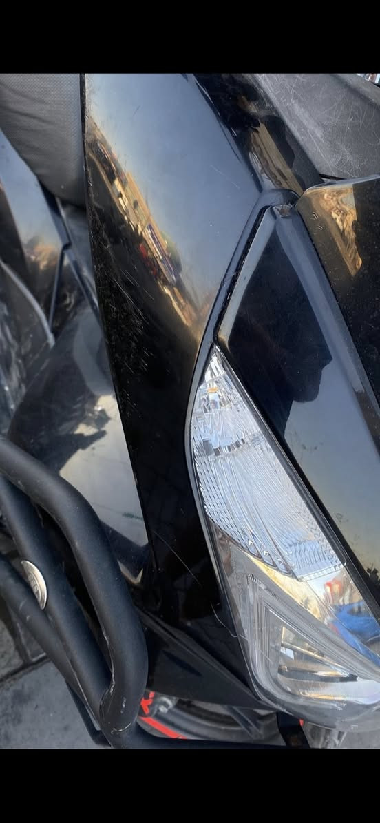 السلام عليكم دراجة بيسي اكس الجيل الثاني ياباني KF محرك 150 موديل 2019  ماشية 53 الف ابيع بدون درع السعر 15 وبيها مجال المكان بغداد حي النصر ***********
