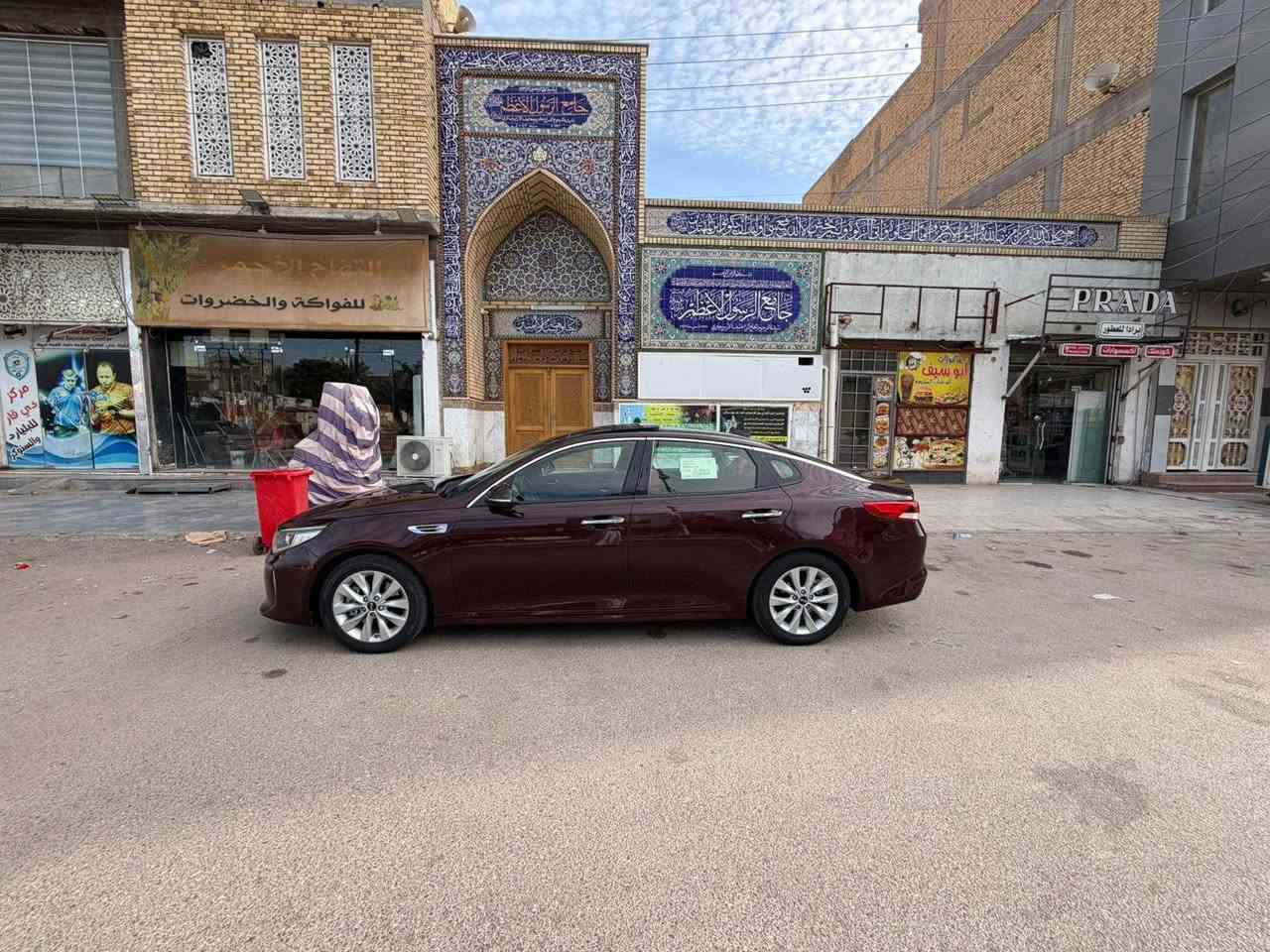 اوبتيما 18 أمريكي مبدل بنيد بس سياره جديده كلش ماشيه 122 محرك 2400  بانوراما فتحة سقف مرايات شفط حساسات تحكمات سياره فول
رقم بغداد 
السعر 127
***********
