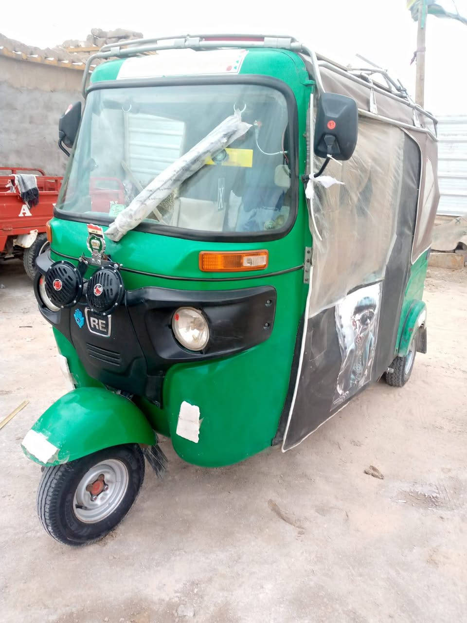 السلام عليكم تكتك للبيع 2021 شهر 11رقم ذي قار  تحويل ثاني يوم السعر خاص للشراي مكان ناصريه مركز 
***********
مفتوح شريكه خير من الله
